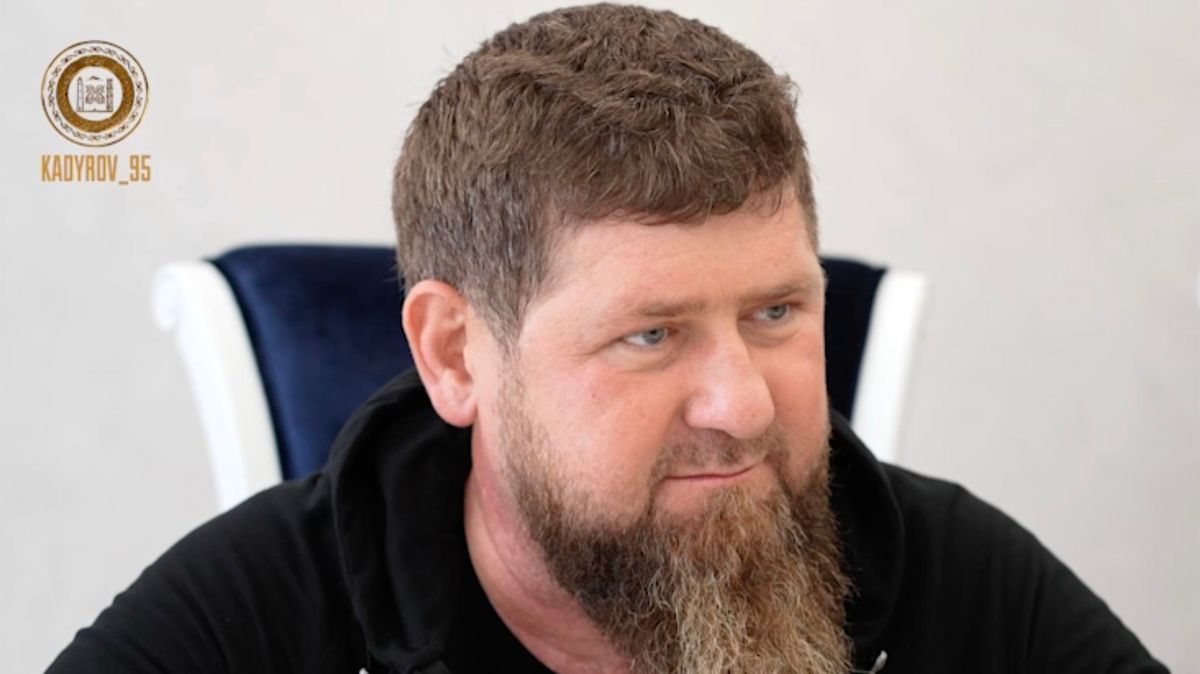 Kadyrov zveřejnil další video, je v nemocnici se svým strýcem
